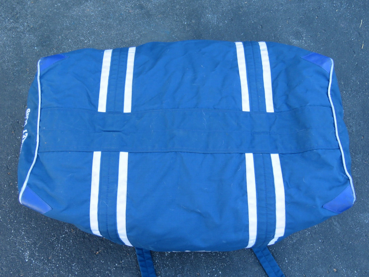 JRZ Toronto Maple Leafs NHL Pro Stock Hockey Team Equipment Travel Bag Player
