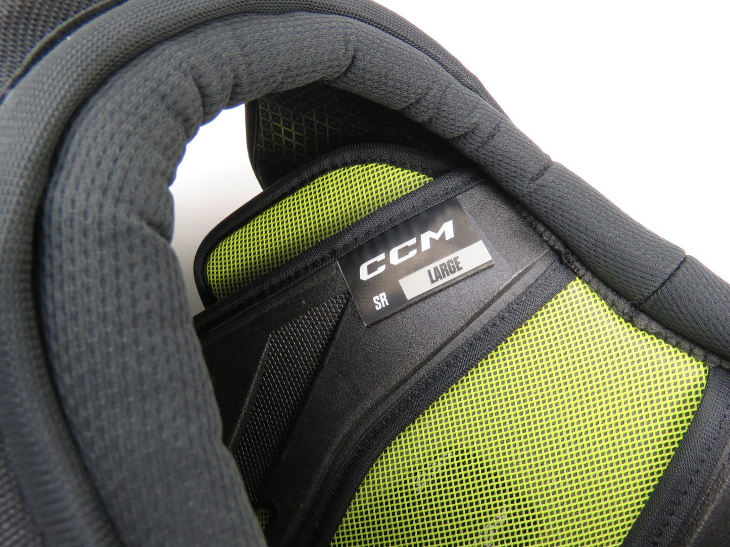 CCM Tacks XF PRO NHL Pro Stock Hockey Player Shoulder Pads Senior Large