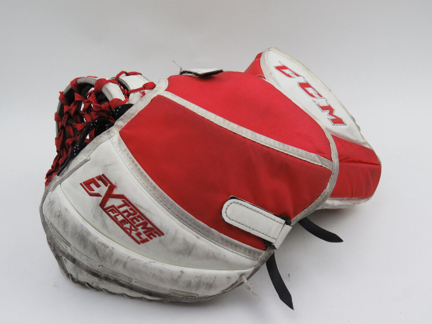 CCM Lefevre Eflex 4 Pro Stock Goalie Glove Catcher White Red
