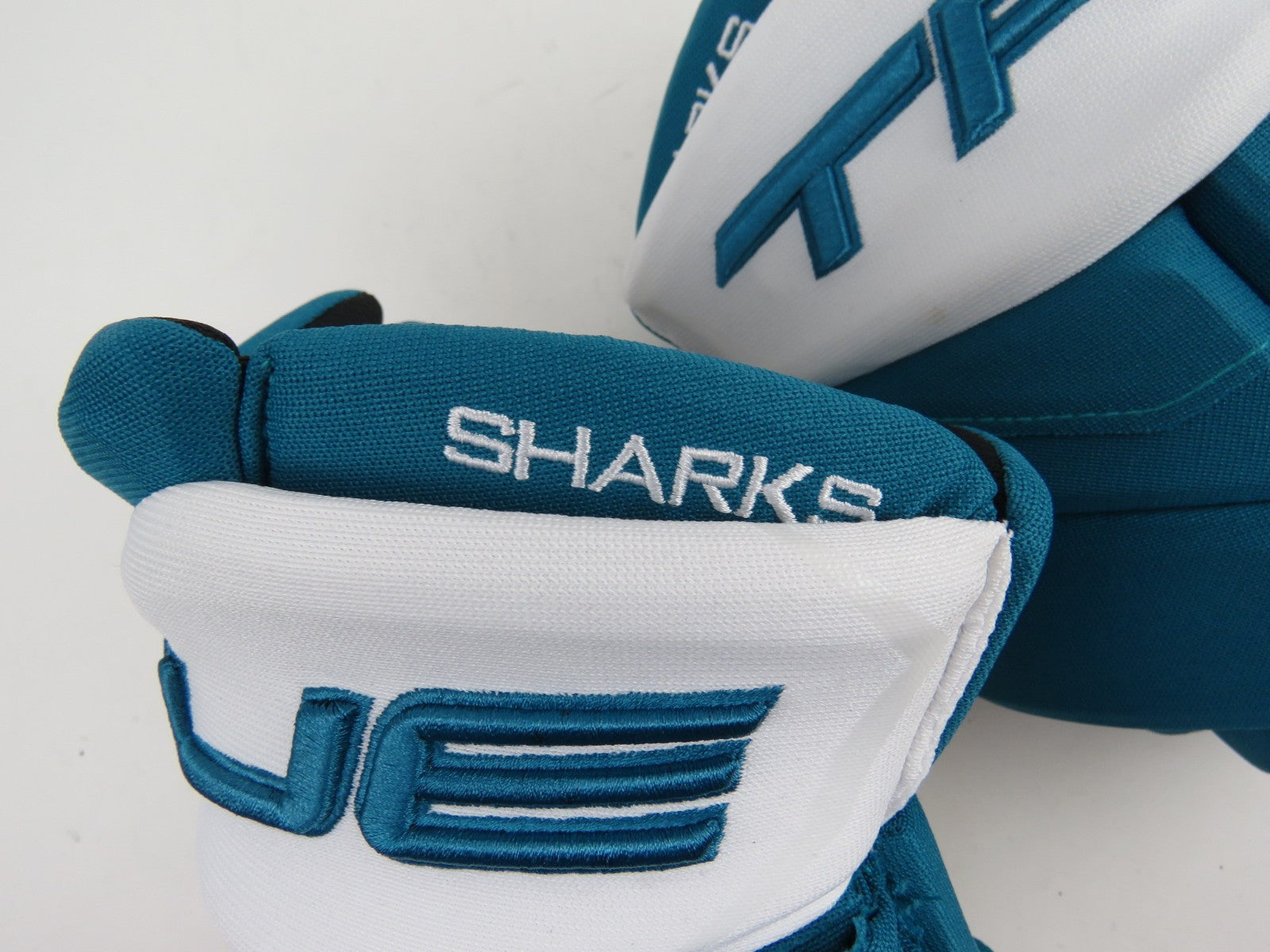 New TRUE NHL Pro Stock San Jose Sharks Hockey Gloves Senior Size 14" Teal