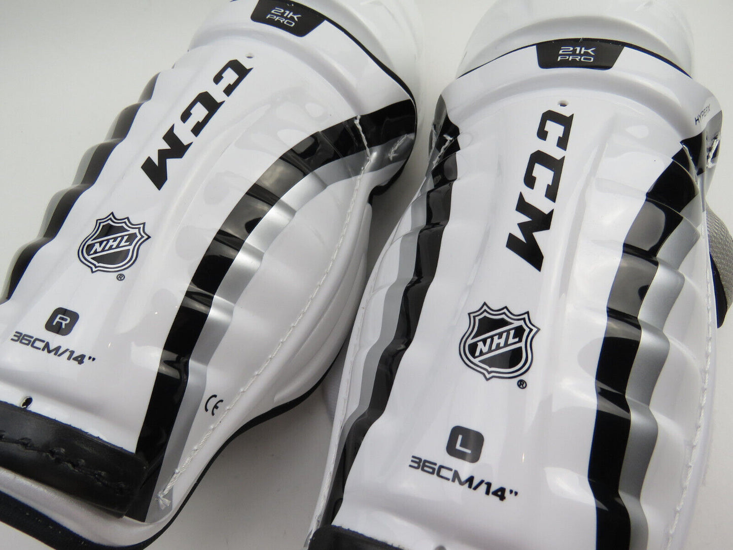 CCM 21K Pro NHL Pro Stock Ice Hockey Player Shin Pads Protective 14" NWT