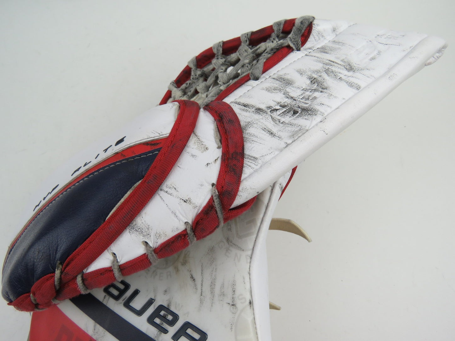 Bauer HyperLite 2 Oshawa Generals Pro Stock Goalie Glove Catcher White Red Navy