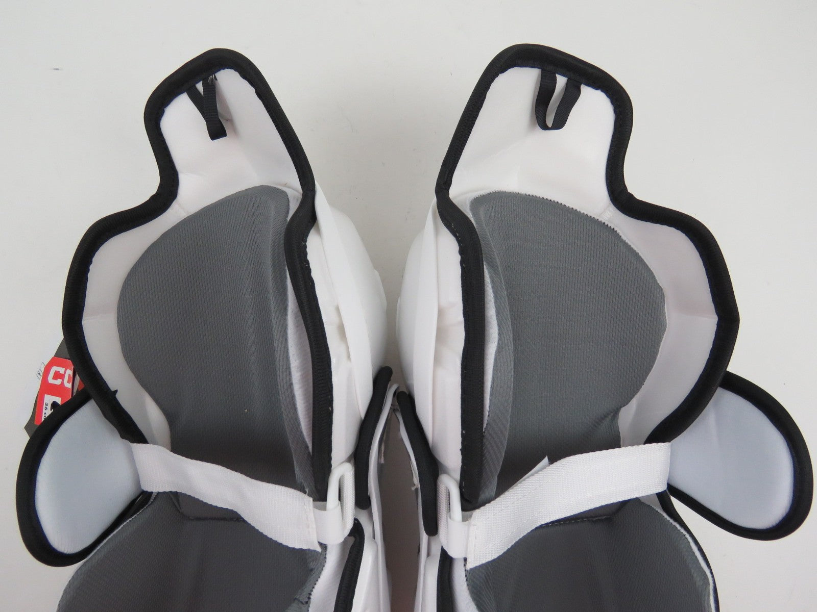 CCM 21K Pro NHL Pro Stock Ice Hockey Player Shin Pads Protective Size Senior 14"