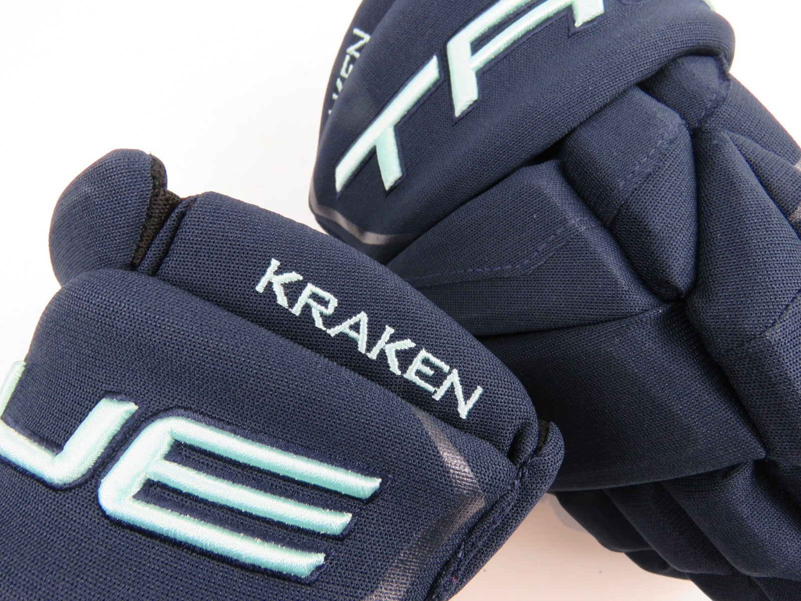 New TRUE NHL Pro Stock Seattle Kraken Hockey Gloves Senior Size 13.5"