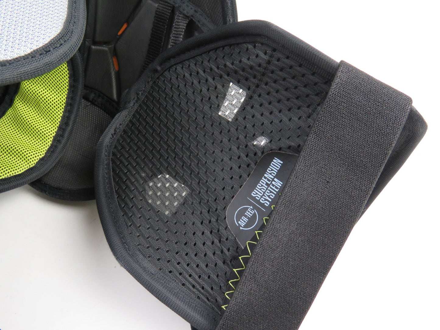 CCM Tacks XF PRO NHL Pro Stock Hockey Player Shoulder Pads Protective Size Large