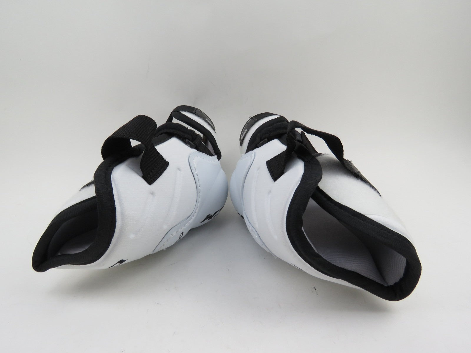 CCM 19K NHL Pro Stock Ice Hockey Player Elbow Pads Protective Size Senior Medium
