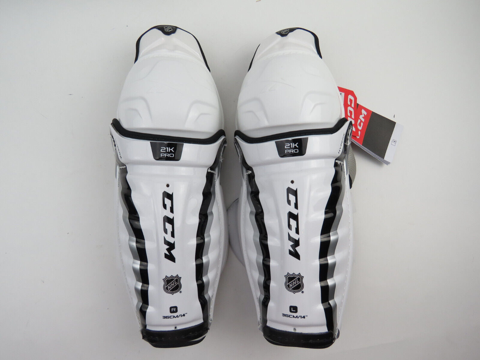 CCM 21K Pro NHL Pro Stock Ice Hockey Player Shin Pads Protective 14" NWT