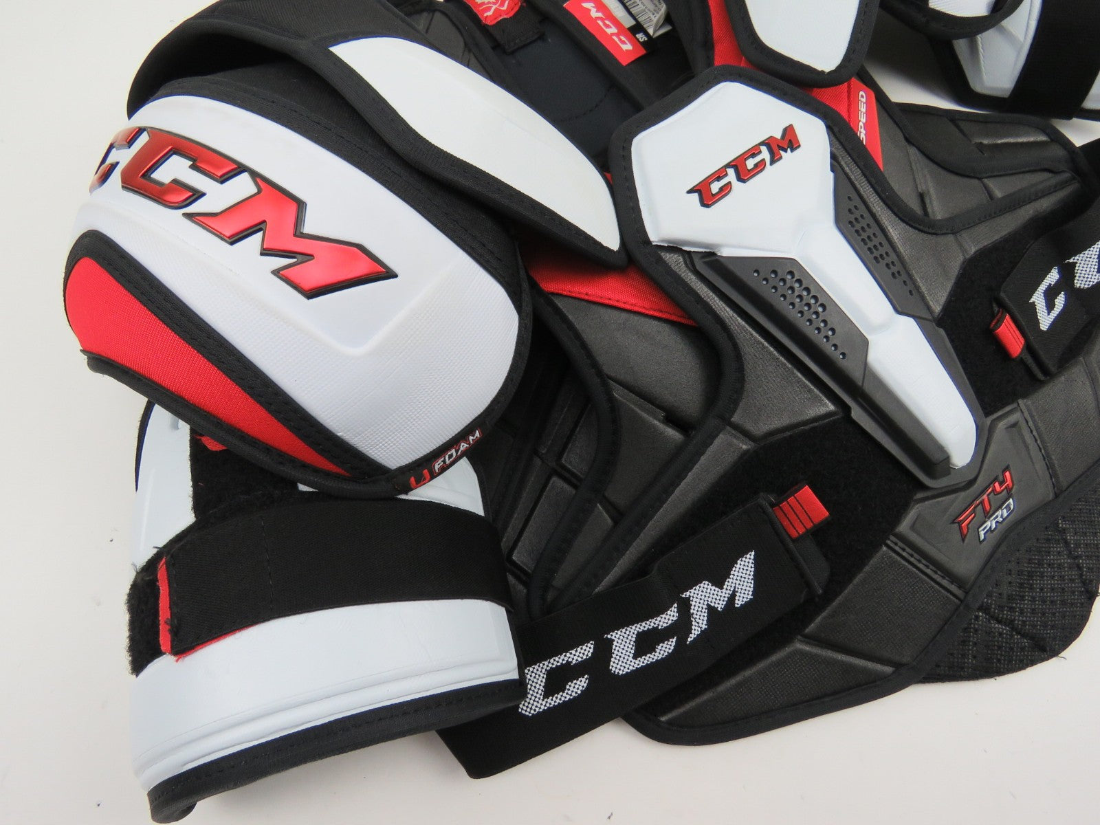 CCM JetSpeed FT4 PRO NHL Pro Stock Hockey Player Shoulder Pads Senior Medium