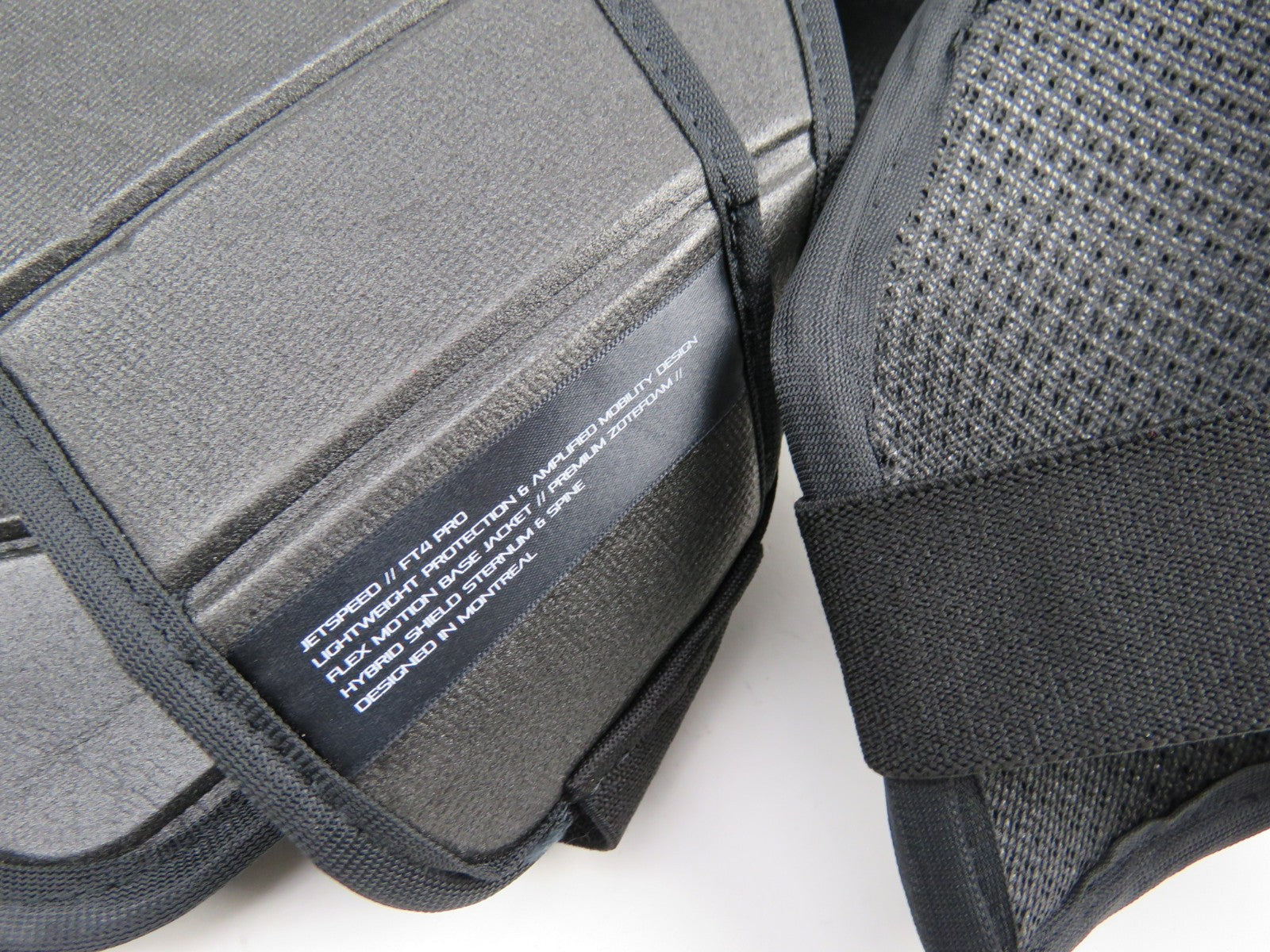 CCM JetSpeed FT4 PRO NHL Pro Stock Hockey Player Shoulder Pads Senior Medium