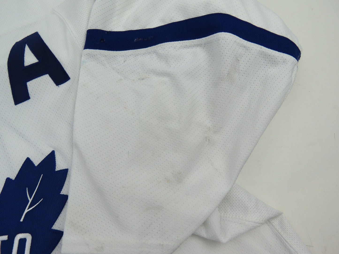 Leo Komarov 2016-17 Game Worn Toronto Maple Leafs NHL 100th Hockey Jersey COA