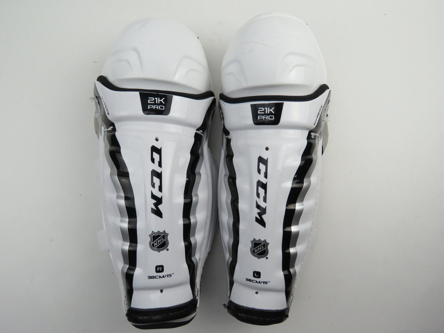 CCM 21K Pro NHL Pro Stock Ice Hockey Player Shin Pads Protective 15"