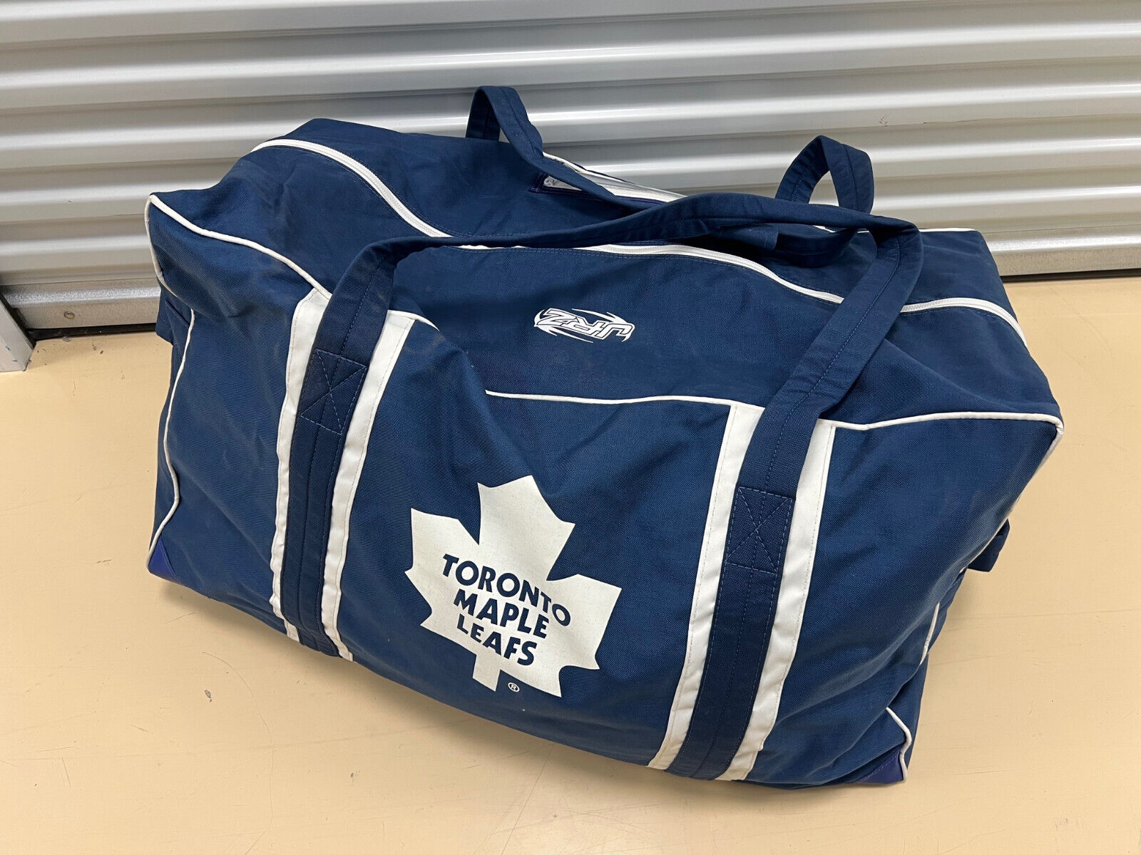 JRZ Toronto Maple Leafs NHL Pro Stock Hockey Team Equipment Travel Bag Player