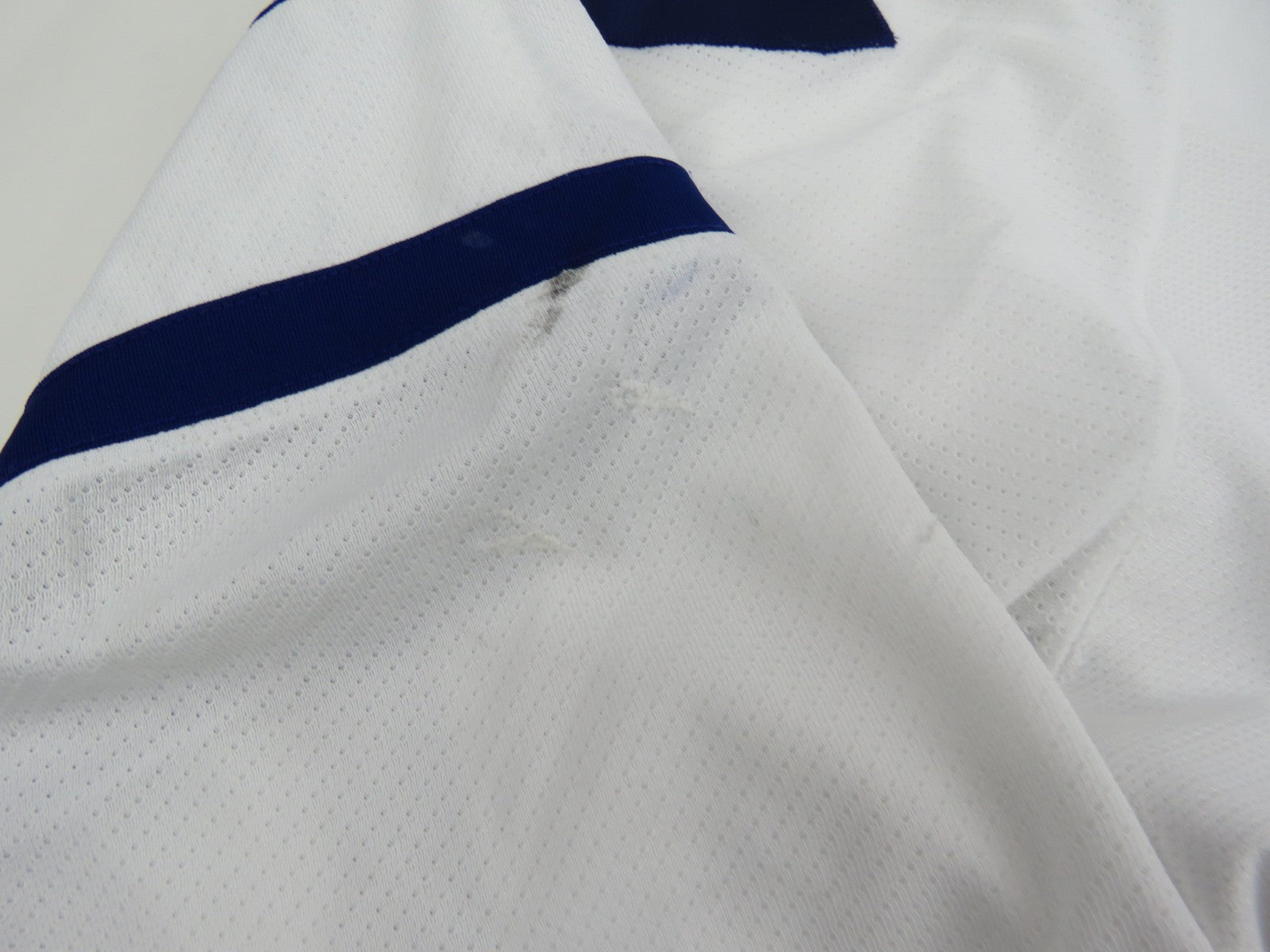 Leo Komarov 2016-17 Game Worn Toronto Maple Leafs NHL 100th Hockey Jersey COA