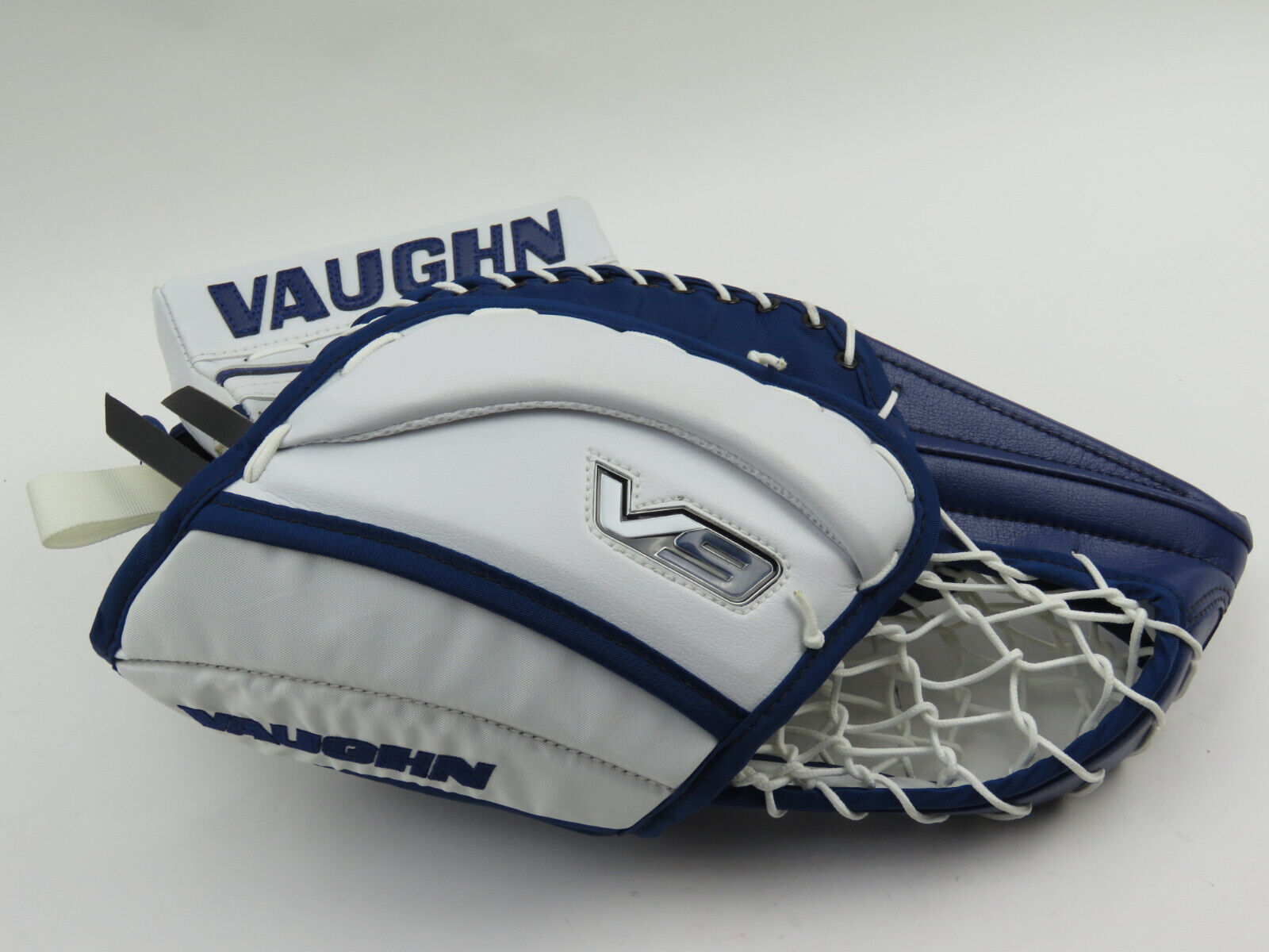 New! Vaughn V9 Toronto Maple Leafs NHL Pro Stock Goalie Glove Catcher CAMPBELL