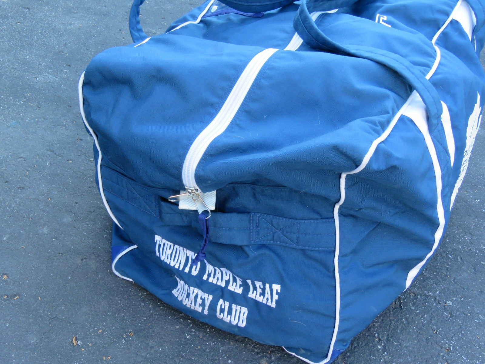 JRZ Toronto Maple Leafs NHL Pro Stock Hockey Team Equipment Travel Bag Player